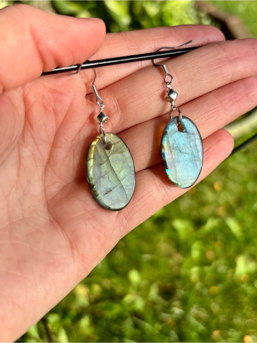 Carved labradorite earrings. - Picture 9 of 11